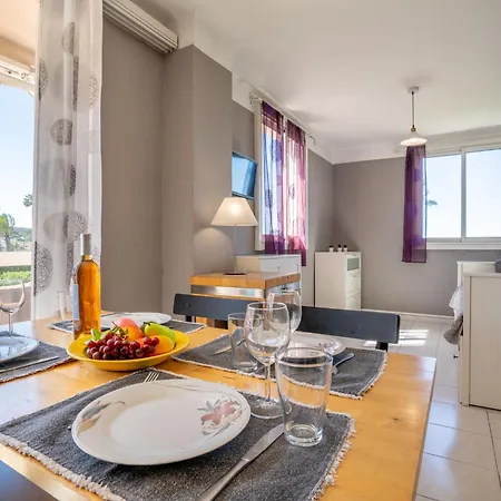 Apartmán La Sirene-4 By Interhome Les Lecques